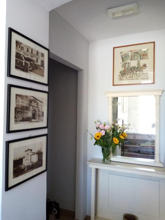 ルッカ Binario 5 Bed & Breakfast エクステリア 写真