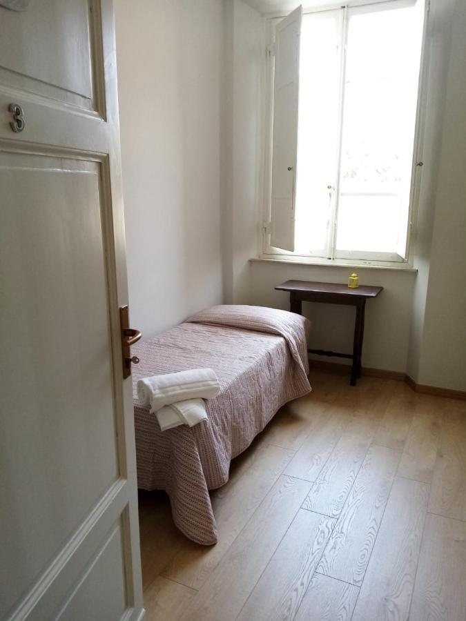 ルッカ Binario 5 Bed & Breakfast エクステリア 写真